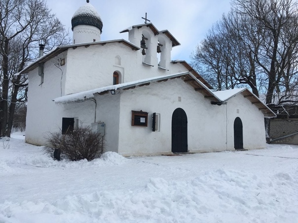 Псков Покрова и Рождества от пролома